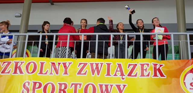 SZSLUB 53